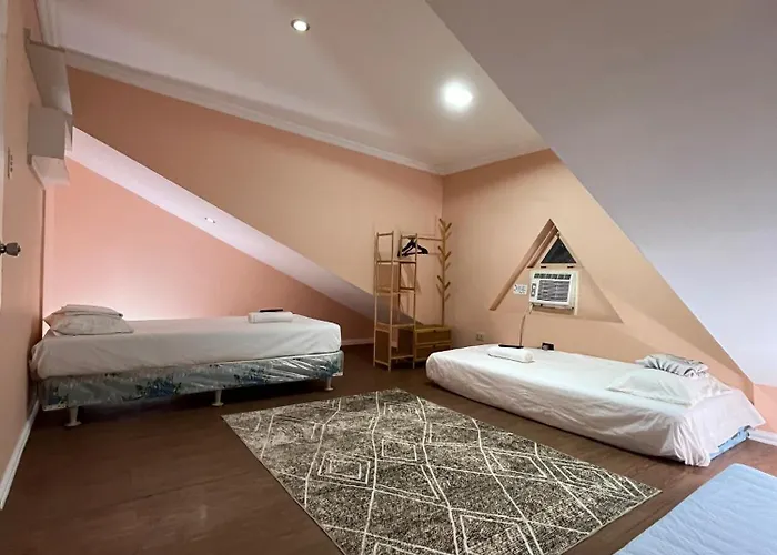 Modern 4br House With Billiards,ktv,wifi,netflix-10mins From Robinson Mall Manille
