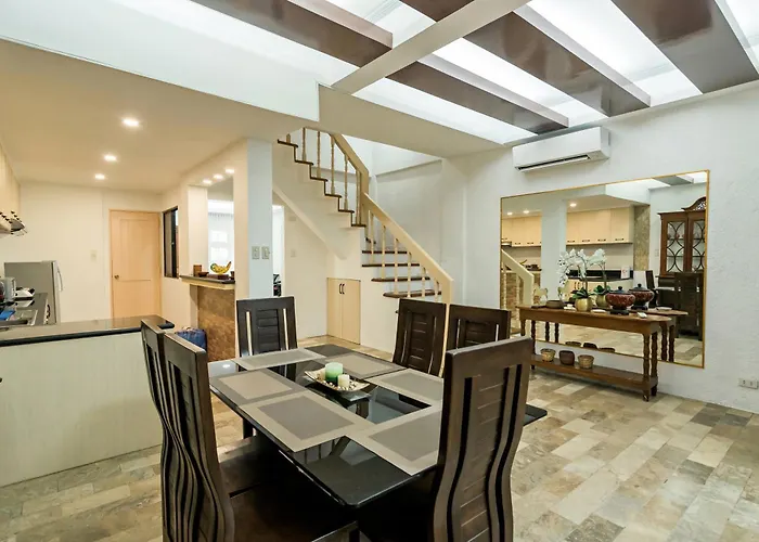 Modern 4br House With Billiards,ktv,wifi,netflix-10mins From Robinson Mall Hébergement de vacances