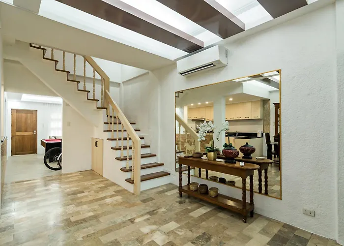 Modern 4br House With Billiards,ktv,wifi,netflix-10mins From Robinson Mall *