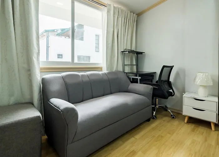 Hébergement de vacances Modern 4br House With Billiards,ktv,wifi,netflix-10mins From Robinson Mall